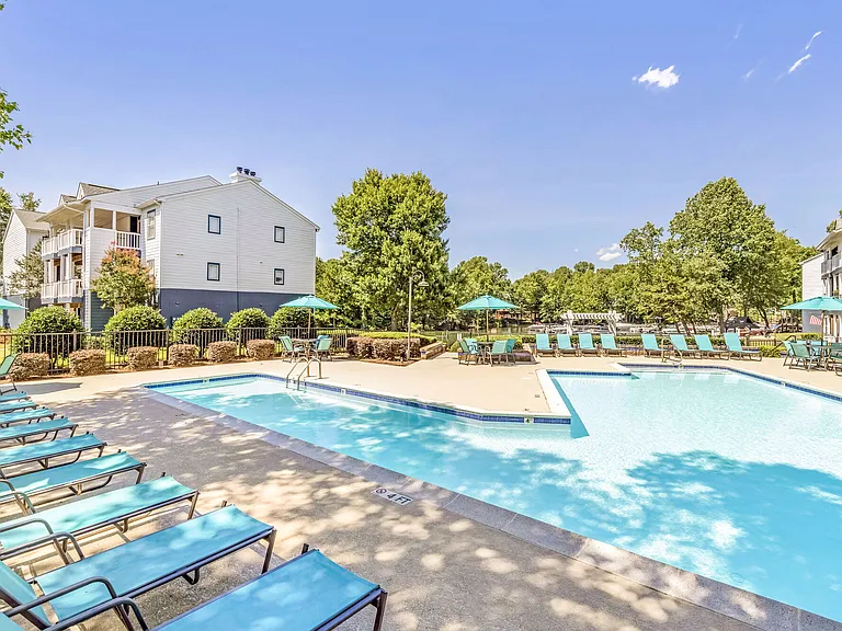 Sailpointe at Lake Norman — Photo 36
