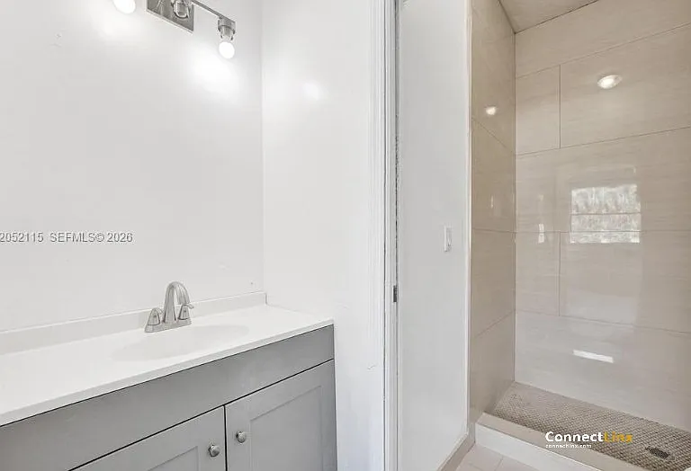 2316 Coral Reef Ct — Photo 10