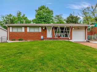 10233 Viscount Dr, Saint Louis, MO 63136