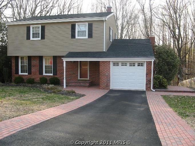 1st image of 1631 Honeysuckle Dr