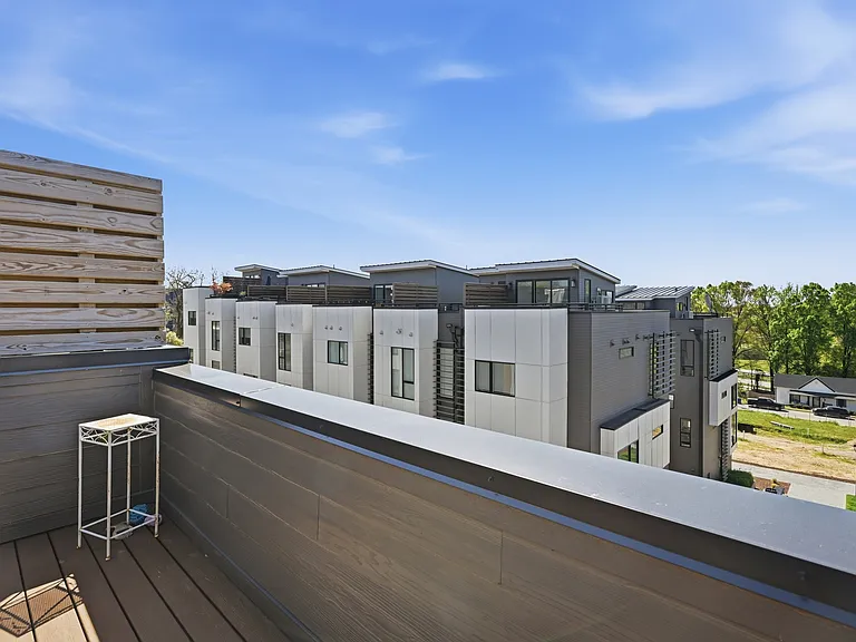 512 Gordon St — Photo 25
