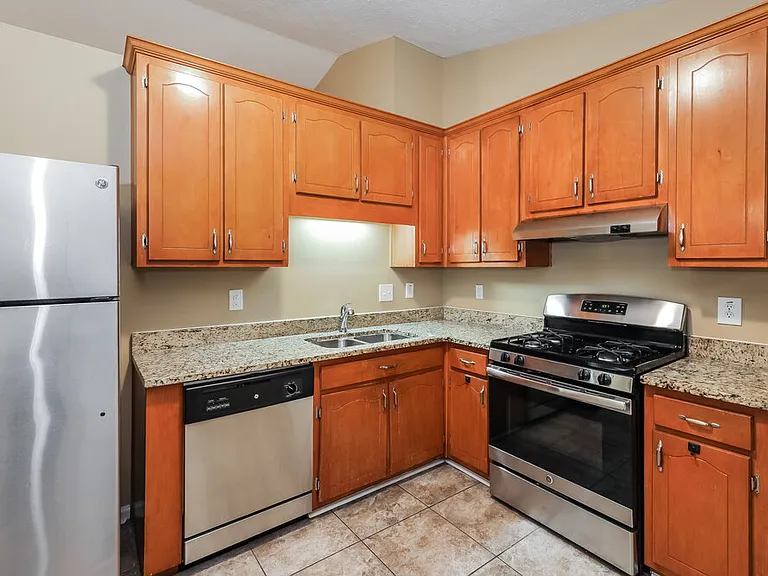 830 Rock Shoals Ct — Photo 7