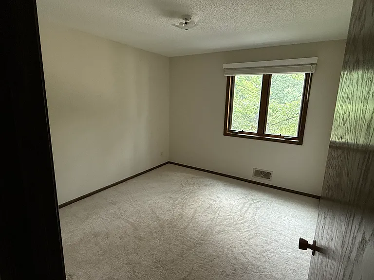 5610 Matterhorn Dr NE — Photo 15