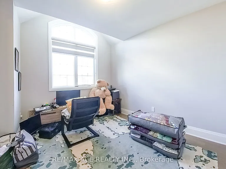 261 Marigold Ct — Photo 21