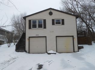 303 S Lincoln St, McHenry, IL 60051