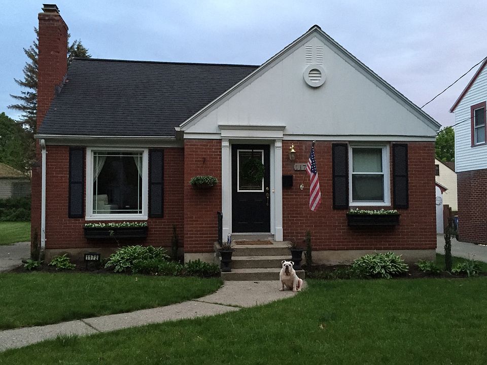 1st image of 1172 Edna St SE