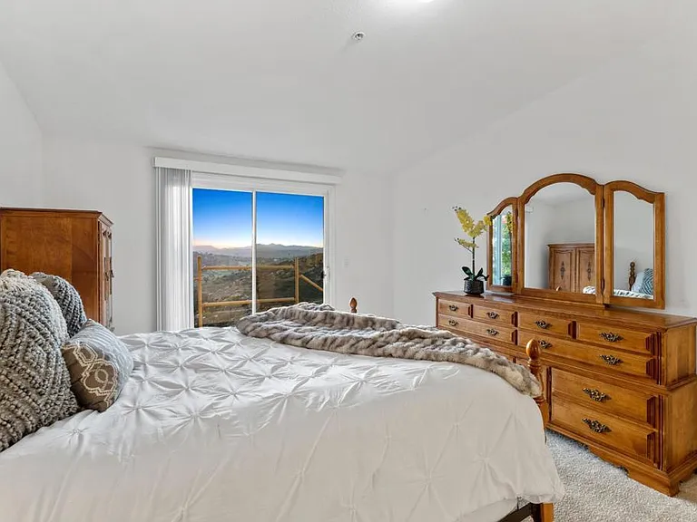 14821 Highland Valley Rd — Photo 9