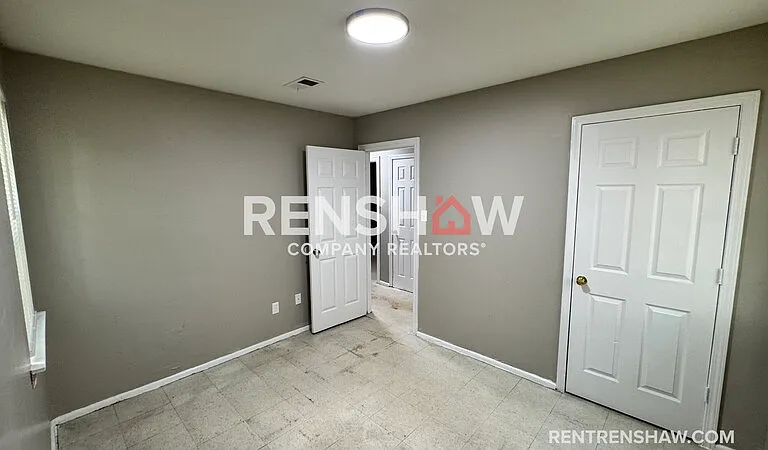 220 Vernelle Ave — Photo 12