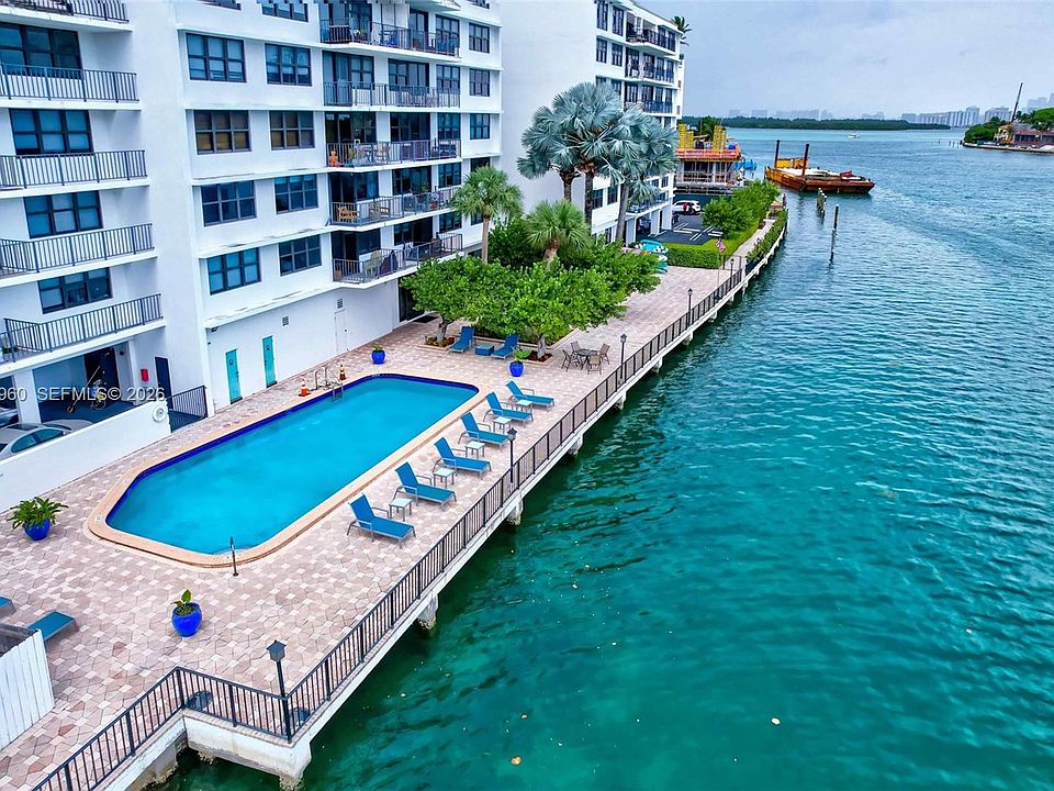 1st image of 10101 E Bay Harbor Dr APT 502