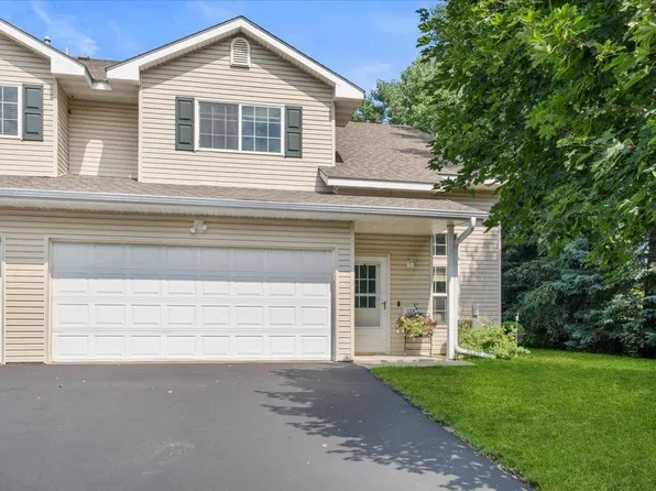 158 Bridgewater Trl, Hudson, WI 54016