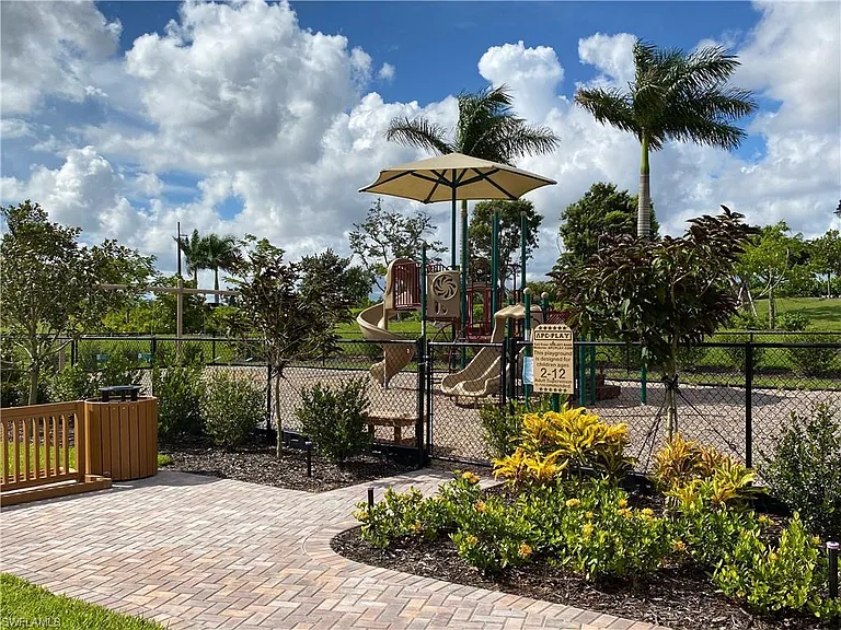 14639 Edgewater Cir — Photo 21