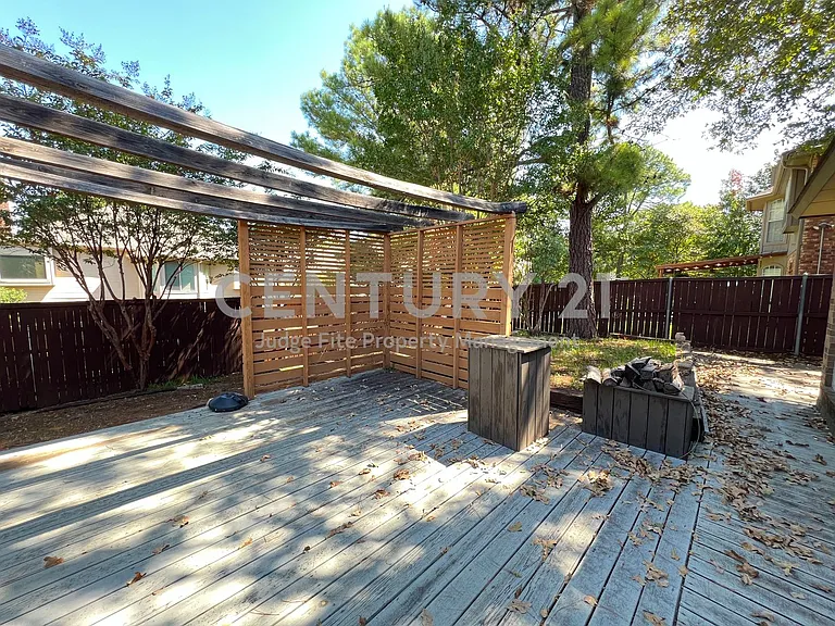 3316 Camden Dr — Photo 16