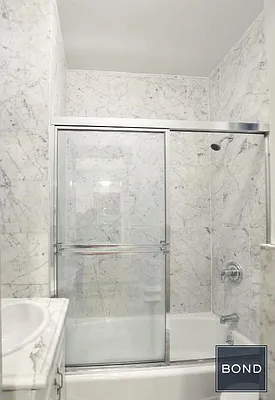 Rented by Bond New York | media 24