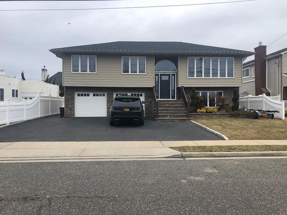 1st image of 7 Granada Pl