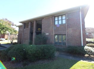1047-2 Ancestry Dr, Fayetteville, NC 28304