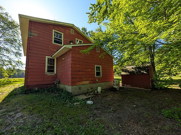 5th image of 3909 Cloverville Rd