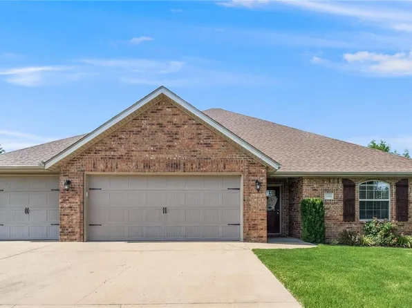 11082 Meadowsweet Dr, Prairie Grove, AR 72753