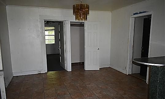 5th image of 4124 Marston Ave