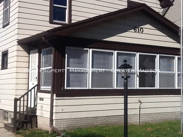 610 Madison St, Beaver Dam, WI 53916