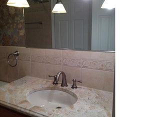 22 Carriage Path N, Milford, CT 06460