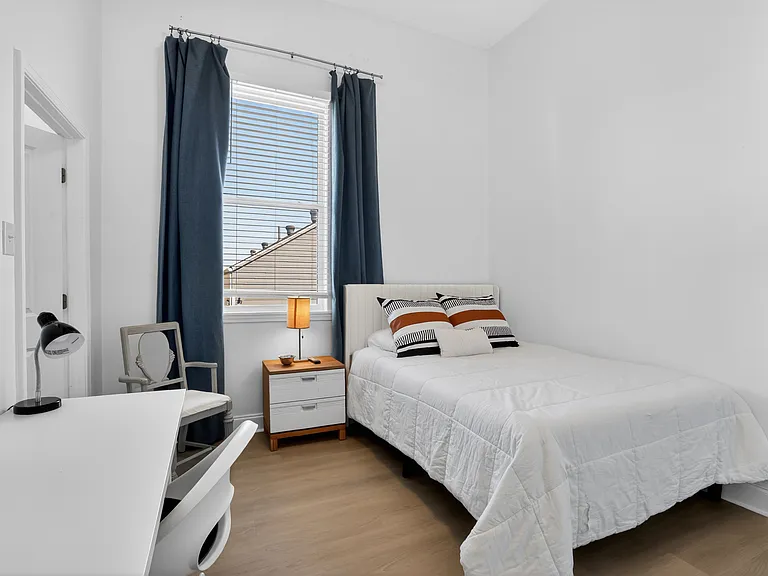 3324 S Saratoga St #201 — Photo 20