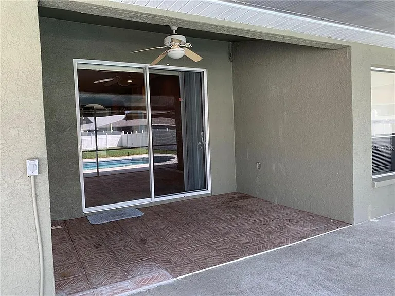 4211 Hartford Lake Dr — Photo 28