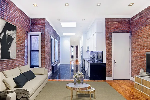 Rented by R New York | media 4