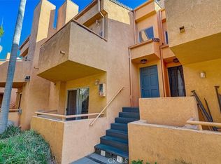 14005 Arthur Ave APT 19, Paramount, CA 90723