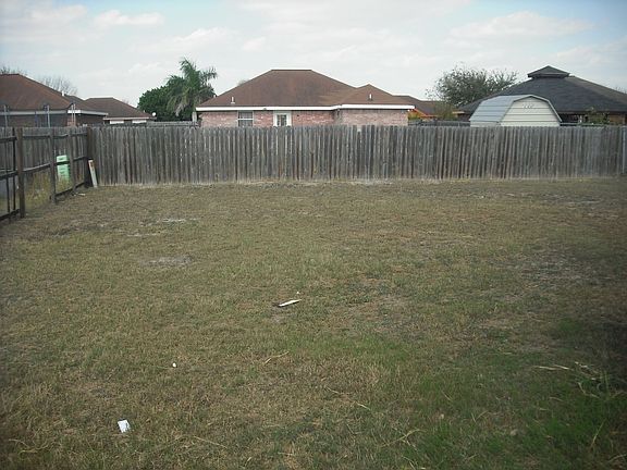 4th image of 804 W Dove Ave