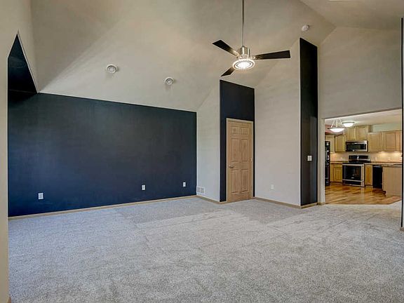 3rd image of 1357 Rose Ct APT 24