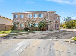 612 Meadow View Ct APT 101, Denton, TX 76207