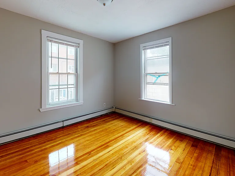 280 McGrath Hwy — Photo 4