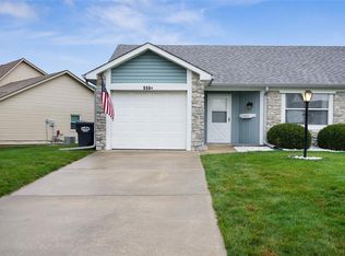 550 Paradise Way E, Greenwood, IN 46143