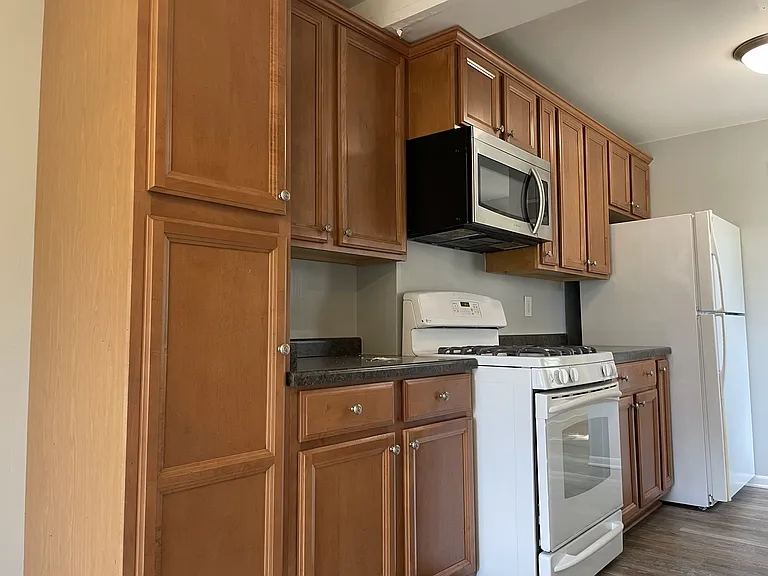 2925 Stevens St — Photo 10