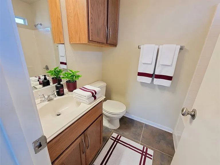 4137 McFarland Dr — Photo 10