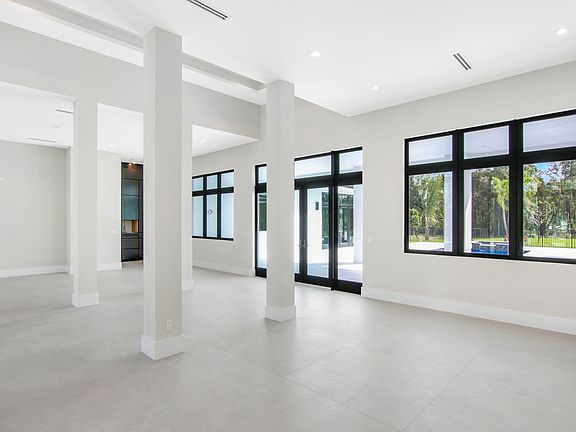 5th image of 11911 Torreyanna Circle