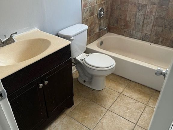 3rd image of 339 Yates Ave #3