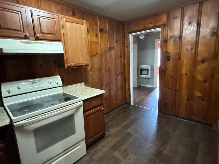 505 N College St — Photo 7