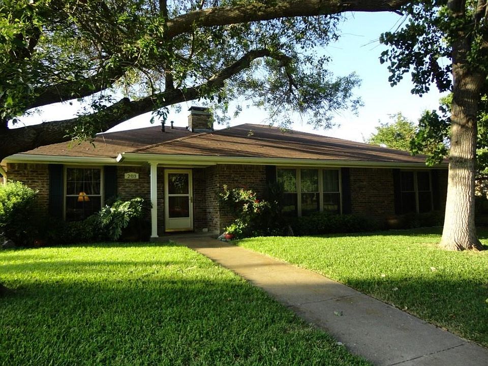 1st image of 203 Iroquois Ln