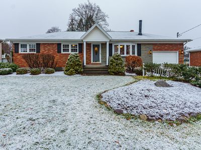 8 Campagna Drive, Albany, NY, 12205