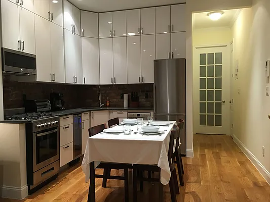 Rented by Urban Living | media 30