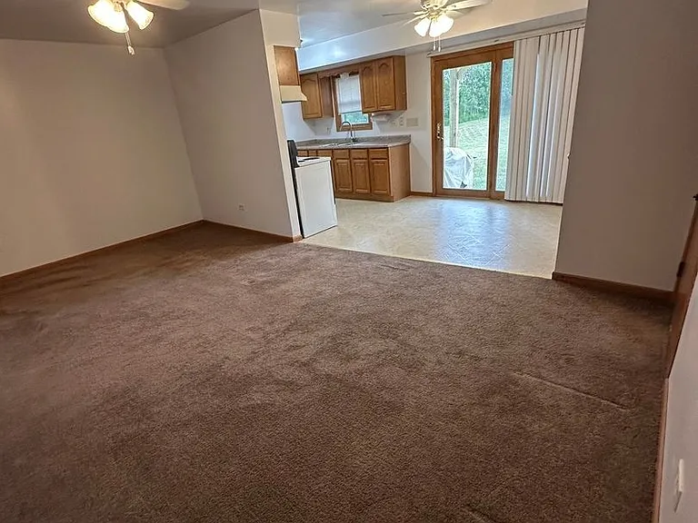 465 N School St #469 — Photo 3