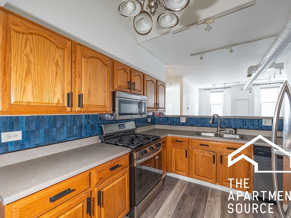 1st image of 1844 W Henderson St #Townhouse