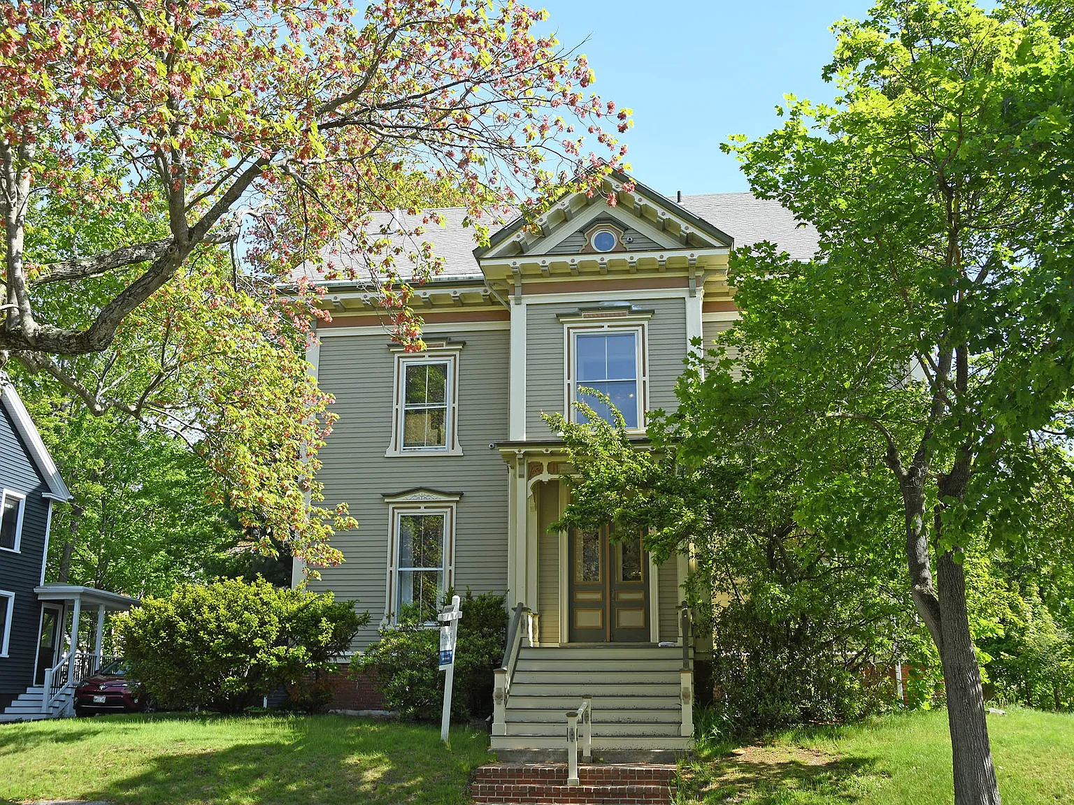147 Pleasant Ave — Photo 3