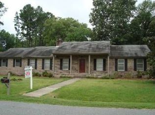 100 Woodland Dr, Franklin, VA 23851
