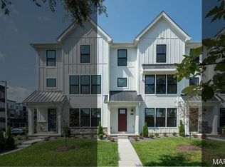 8975 Eager Rd, Saint Louis, MO 63144