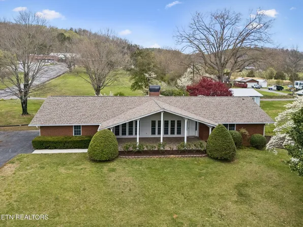 3114 Wearwood Dr, Sevierville, TN 37862