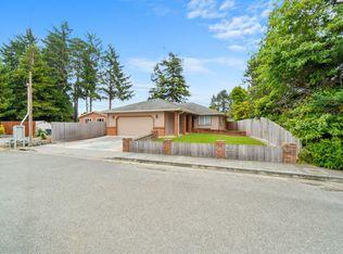 1982 S Gwin Rd, McKinleyville, CA 95519