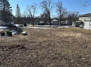 528 E Main St, Ionia, MI 48846