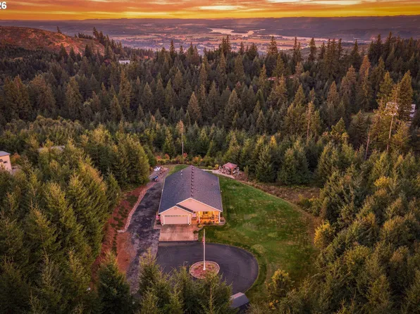 780 Five Peaks Dr, Kalama, WA 98625